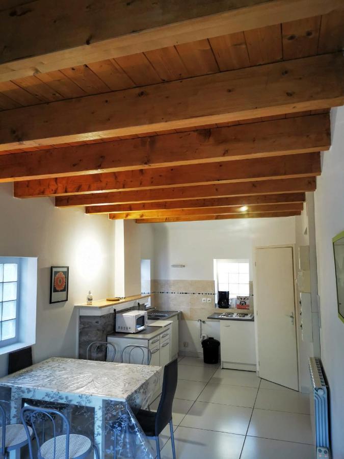 Appartement 4-6 Personnes A Proximite Des Stations Et Grands Cols Saint Avre la Chambre Екстер'єр фото